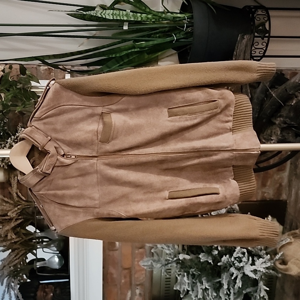 Vintage In Crowd by Celebration Leather Suede 80s/90s BomberJacket Tan Size Med